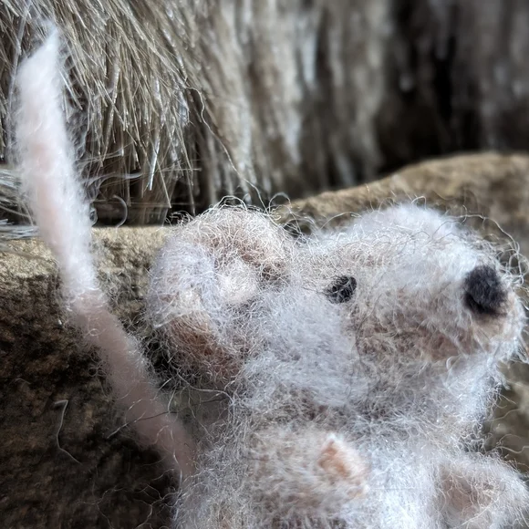 Life-size Mouse Soft Sculpture Handmade - Picture 6 of 8